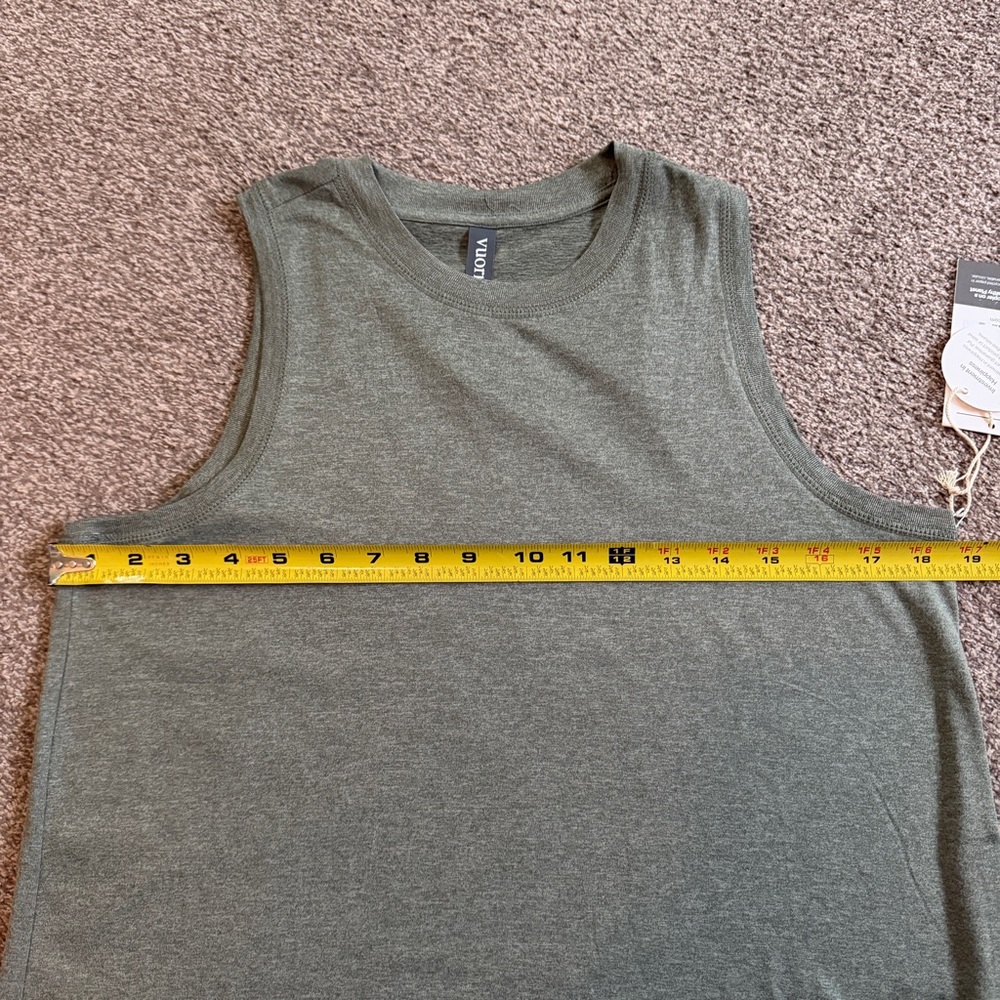 NWT Vuori Women’s Energy Top Long Tank Top Pistachio Green Medium New - Picture 8 of 9